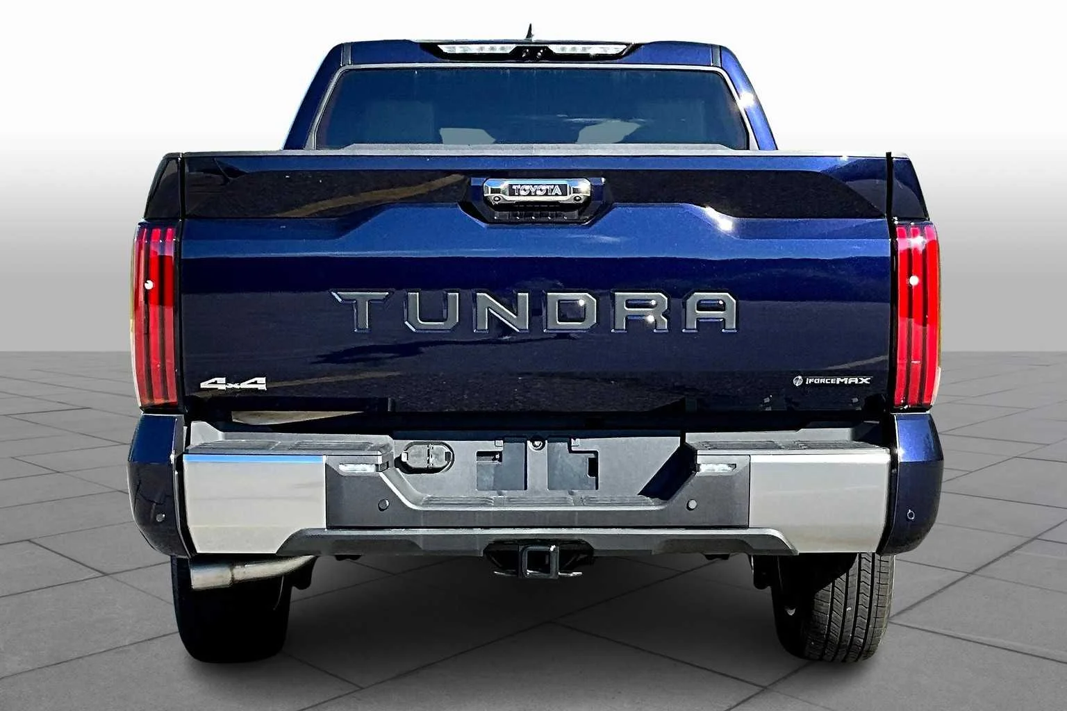 2025 Toyota Tundra Limited - Photo 4