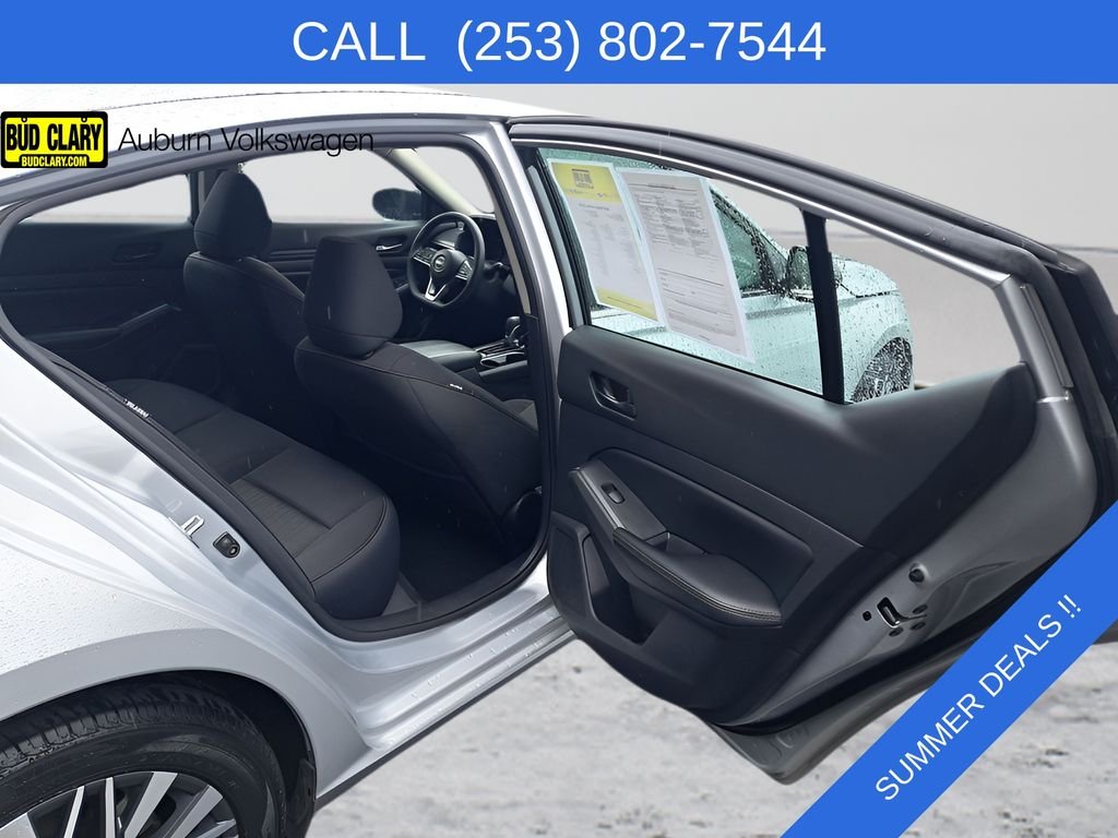 Used 2024 Silver Nissan 2.5 SV image 16