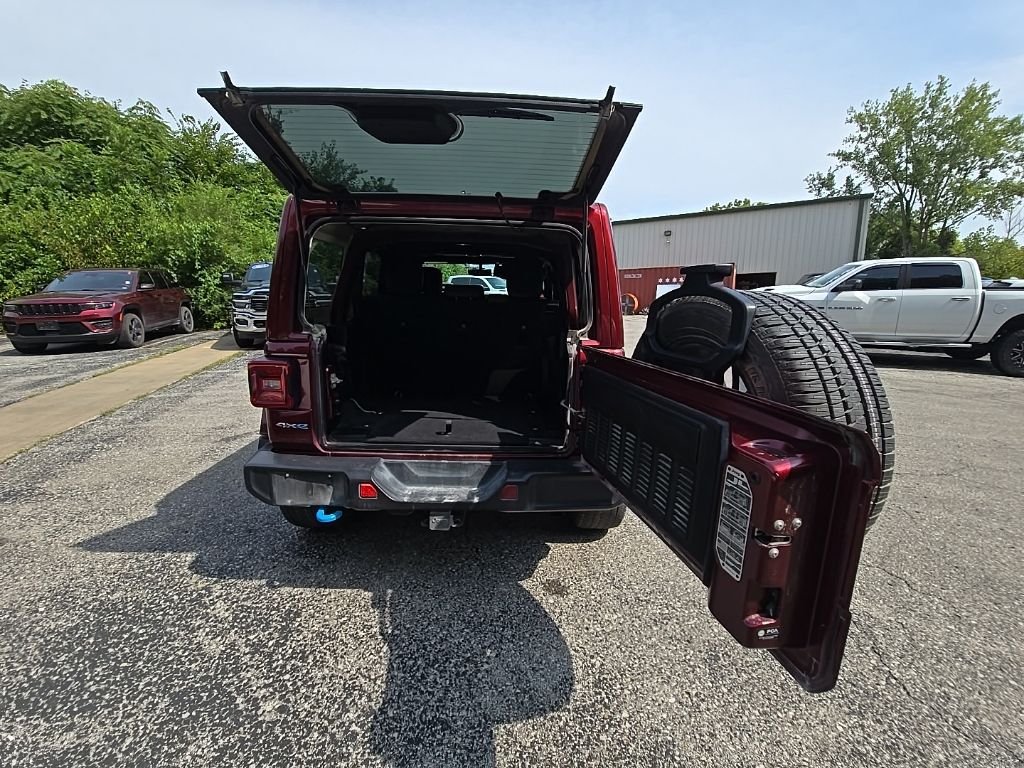 Used 2022 Red Jeep Unlimited Sahara 4xe image 19
