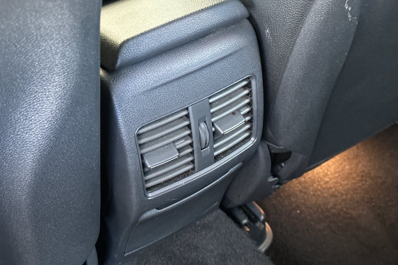 Used 2019 Polar White Mercedes-Benz 250 image 17