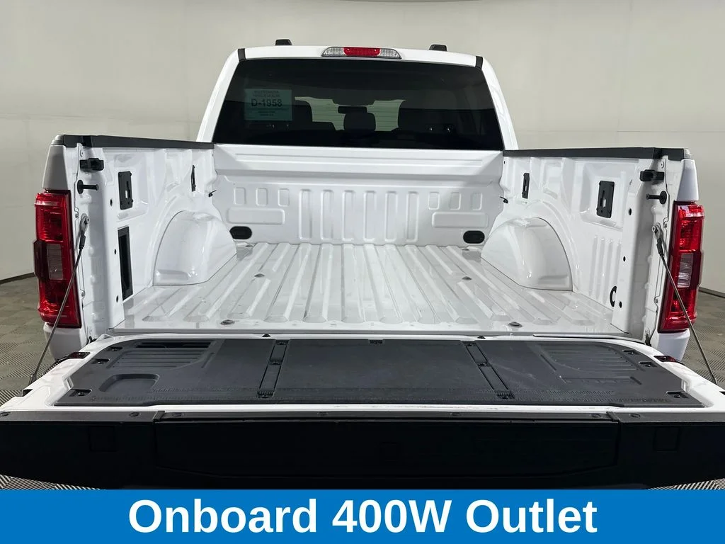 Used 2023 White Ford XLT image 11