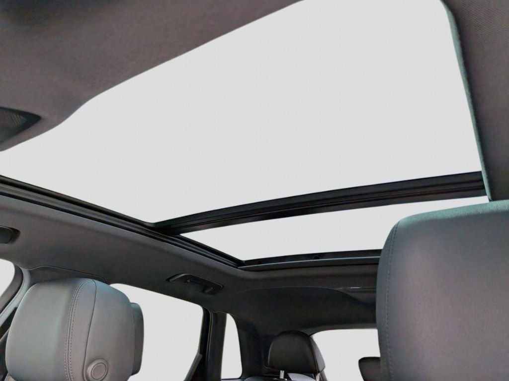 Used 2025 White Audi Premium image 21