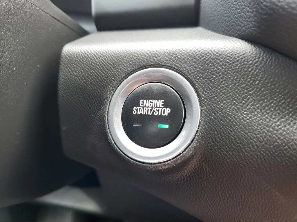 Used 2024 Sterling Metallic GMC SLE image 17