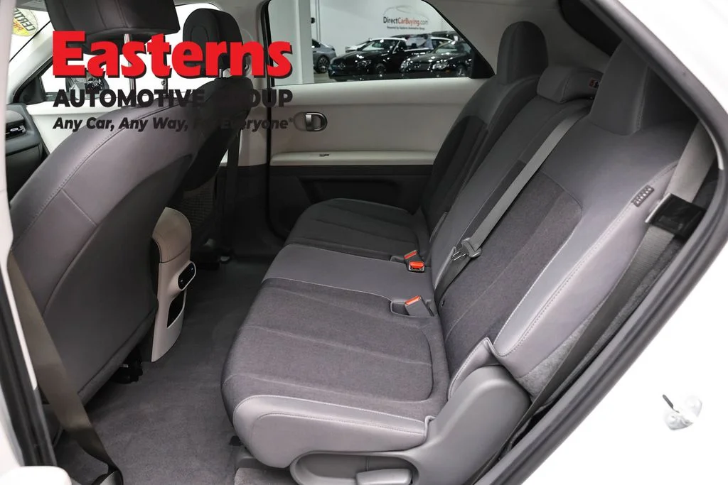 Used 2024 White Hyundai SEL image 20