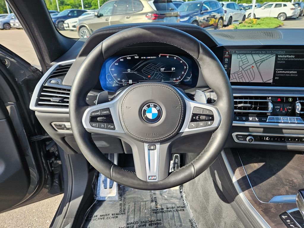 Used 2022 Dravit Grey Metallic BMW M50i image 28