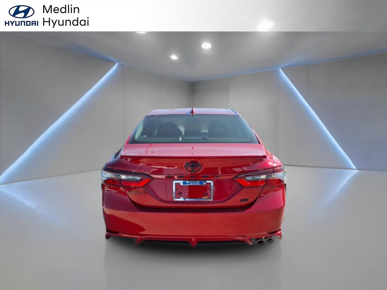 2023 Toyota Camry SE - Photo 4
