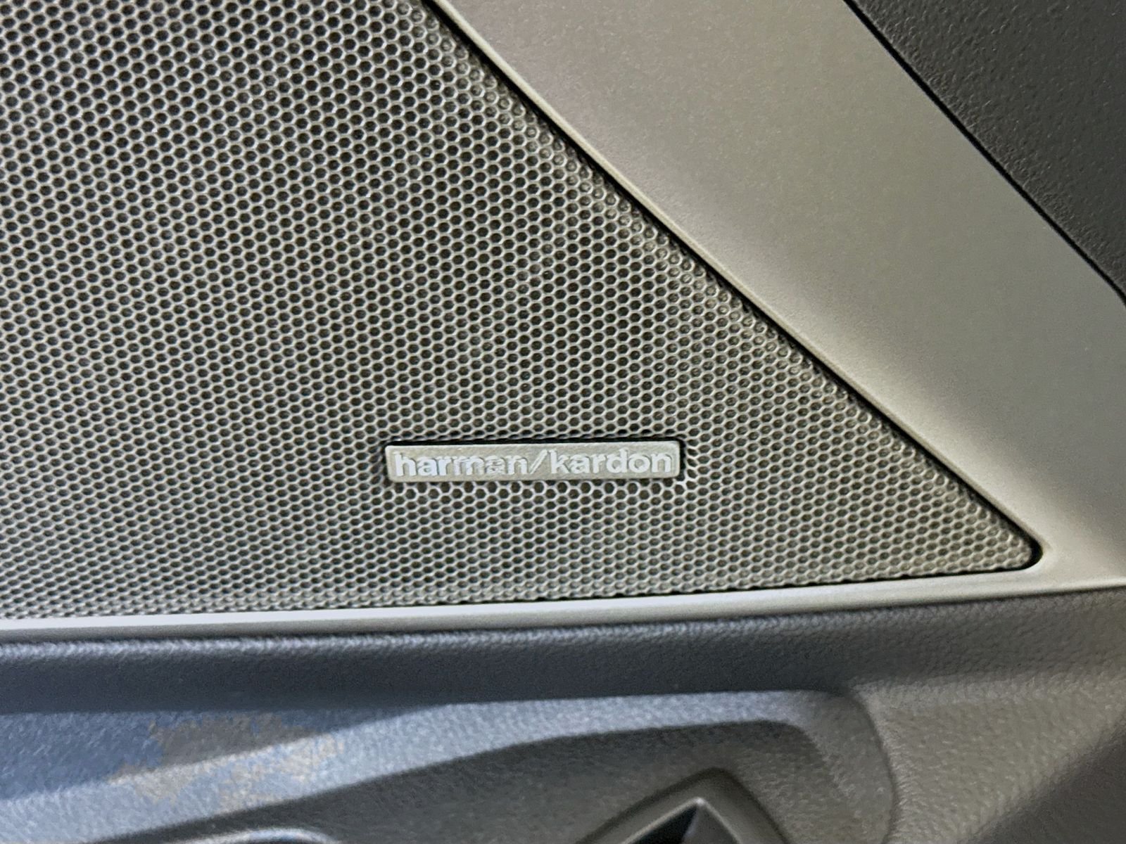 Used 2025 Brooklyn Grey Metallic BMW Competition image 19