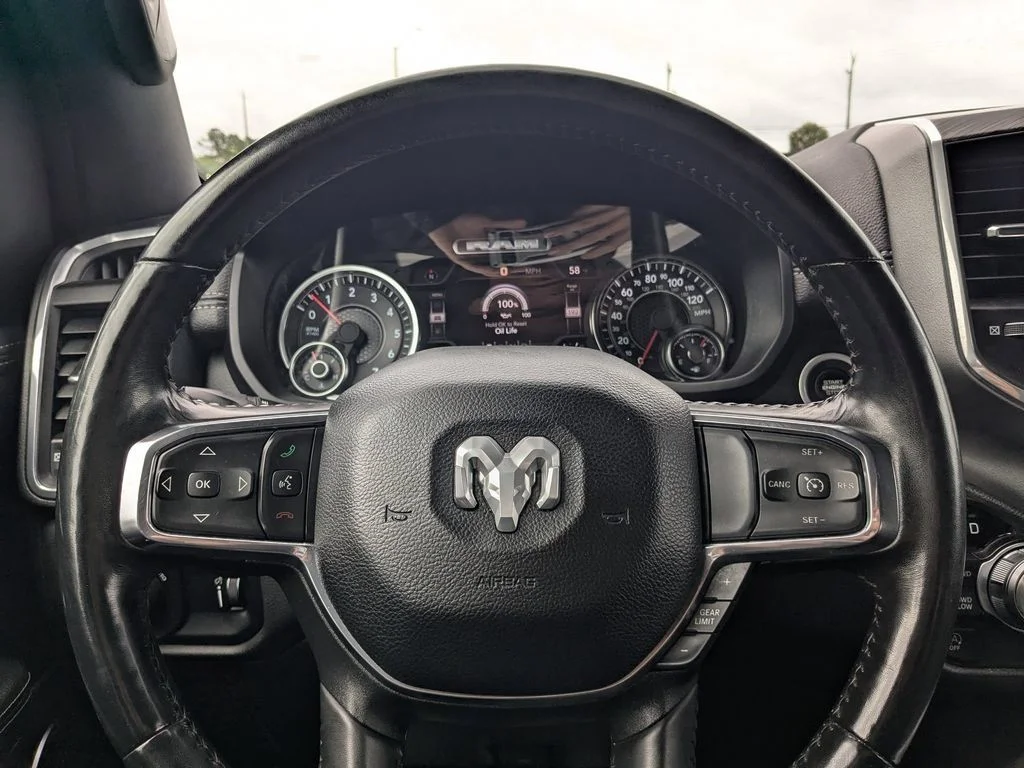 Used 2024 Silver Ram Laramie image 23