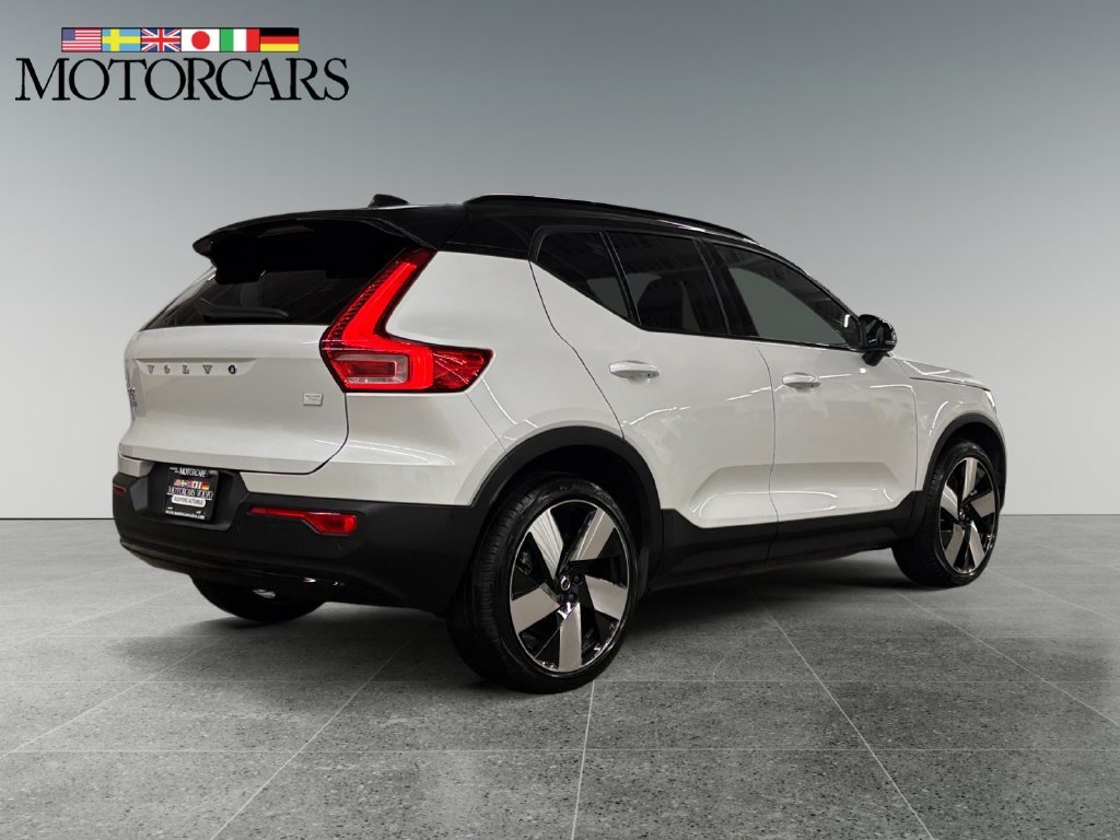 Certified Used 2023 Crystal White Volvo Ultimate image 3