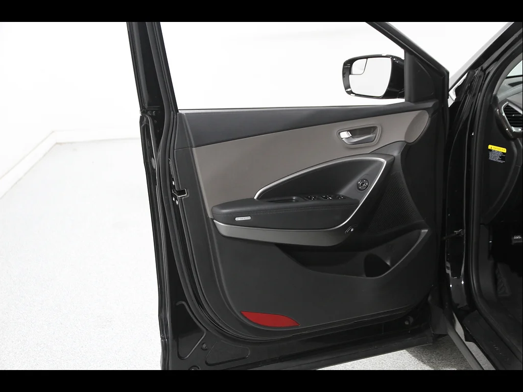 Used 2018 Twilight Black Hyundai 2.4L image 4