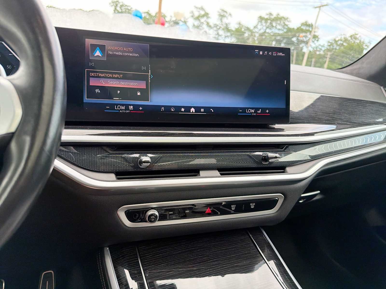 Used 2024 Alpine White BMW xDrive40i image 27