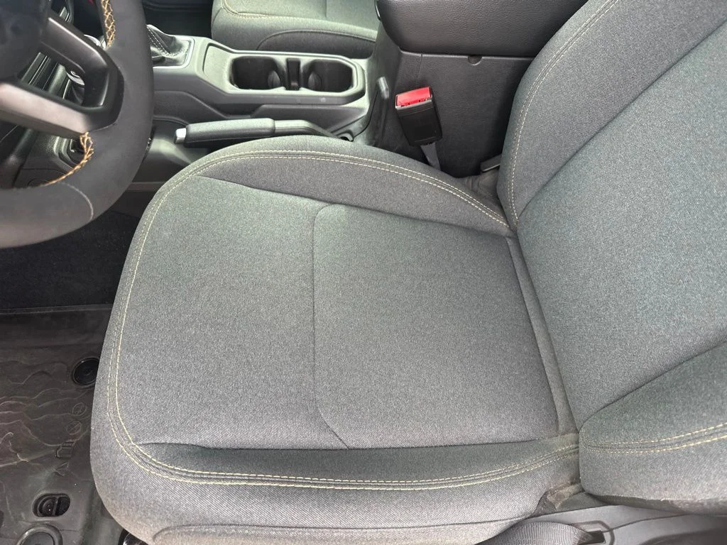 Used 2024 Gray Jeep Sport S image 5