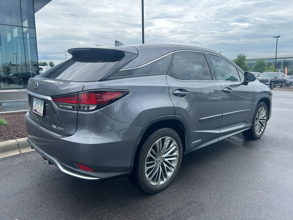 Used 2022 Nebula Gray Pearl Lexus LUXU image 18