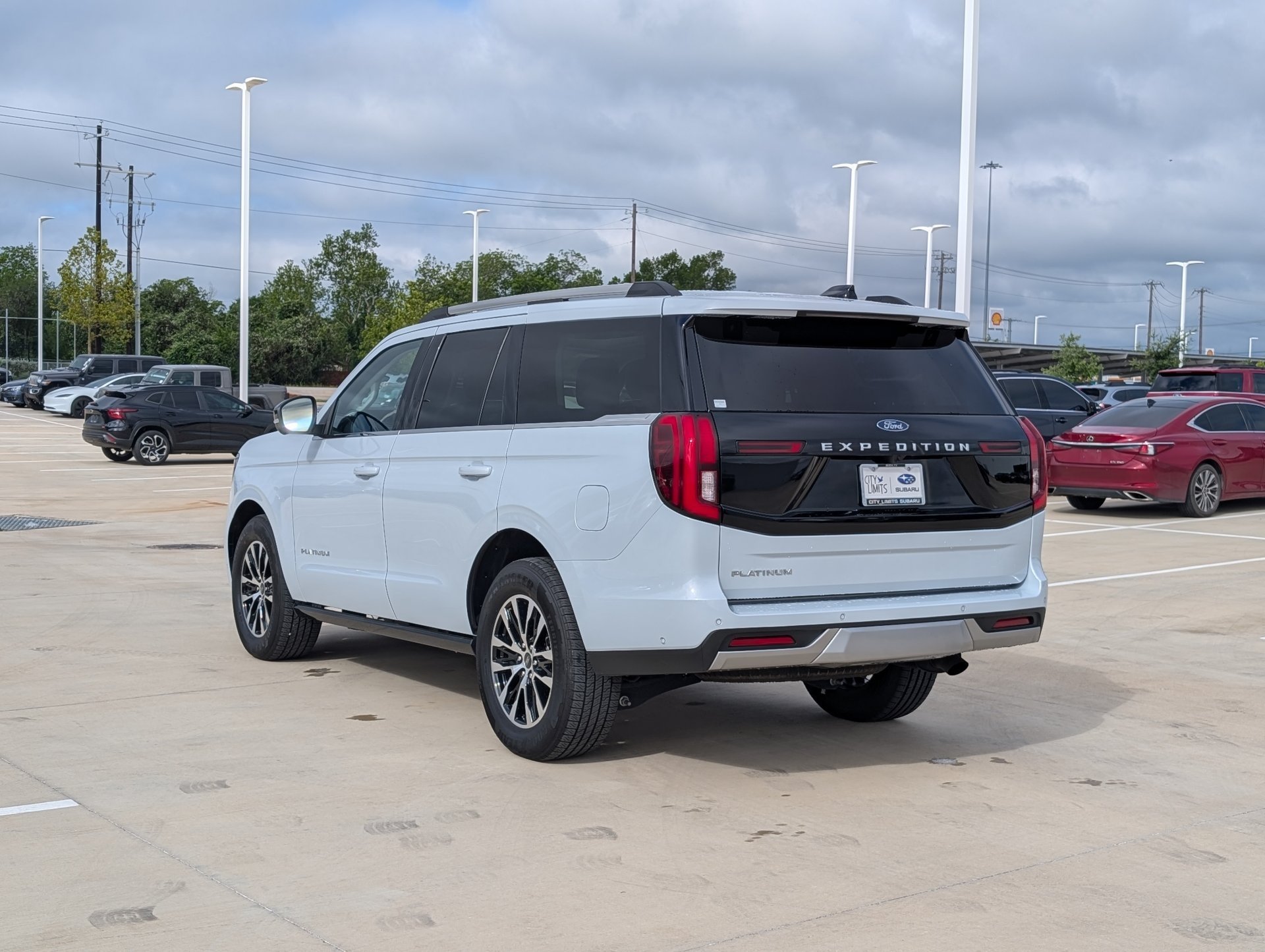 Used 2025 Silver Ford Platinum image 4