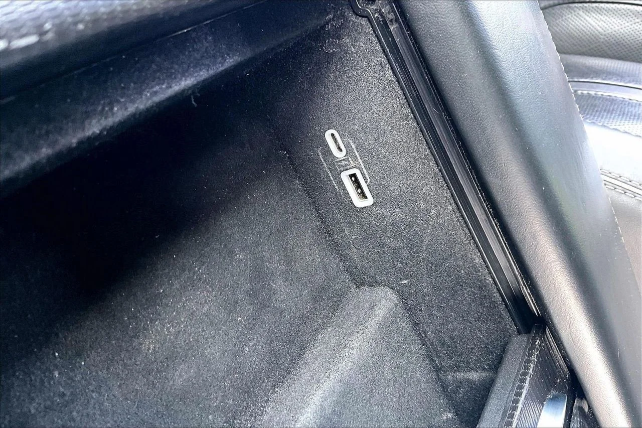Used 2024 Black Jeep Series II image 17