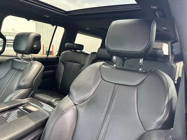 Used 2023 Black Jeep Base image 25