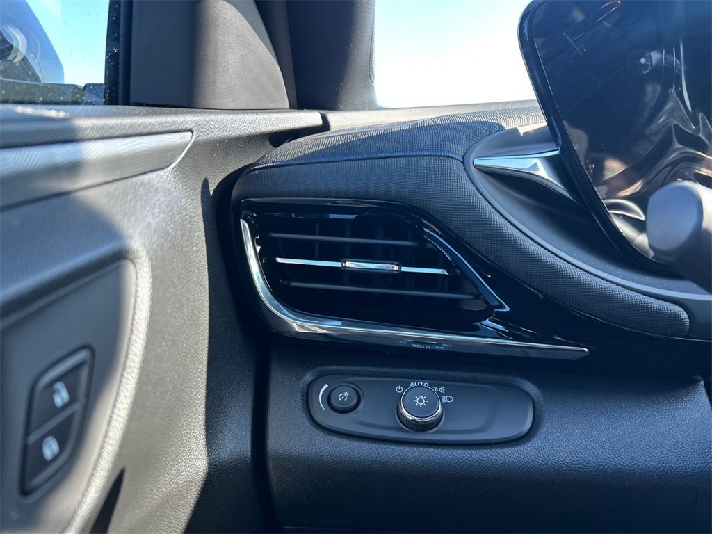 2026 BUICK ENVISTA - Image 17