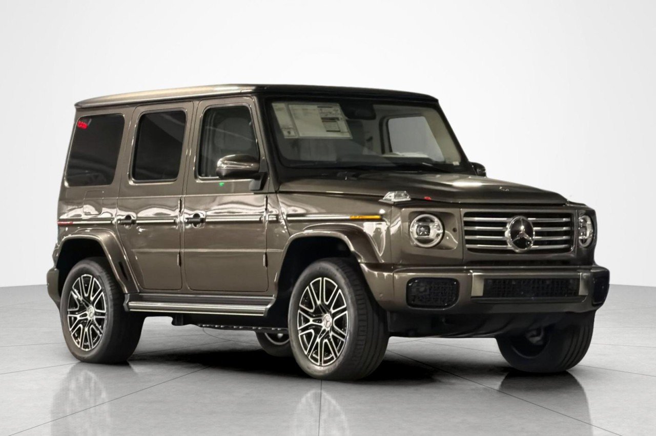 New 2026 Indium Grey Metallic Mercedes-Benz G 580e SUV image 7
