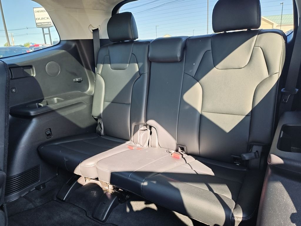 Used 2024 White Kia SX-Prestige image 27
