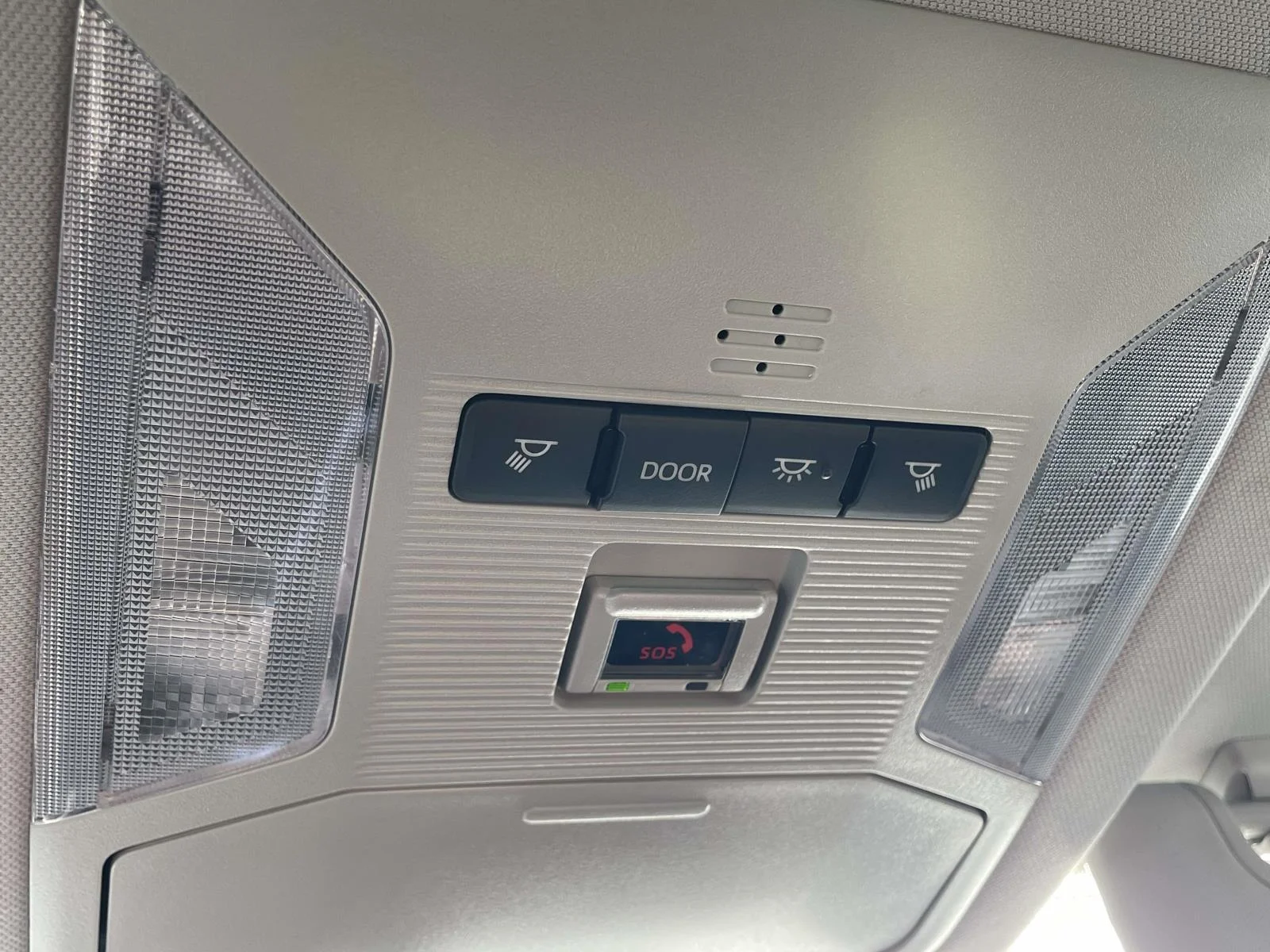 Used 2025 Ice Cap Toyota XLE image 22