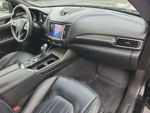 Used 2019 Nero Maserati Base image 14