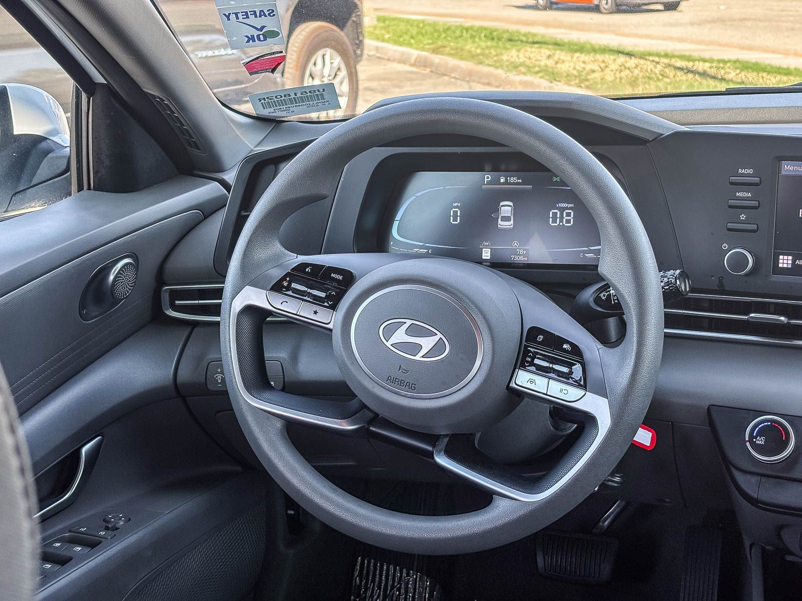 Used 2025 Serenity White Hyundai SE image 18