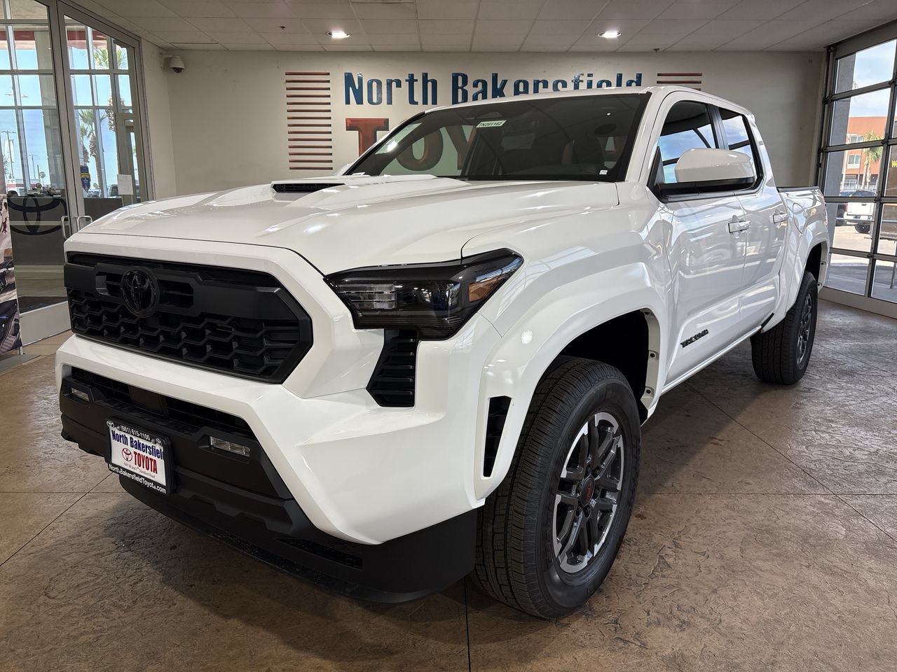 2026 Toyota Tacoma TRD Sport - Photo 6