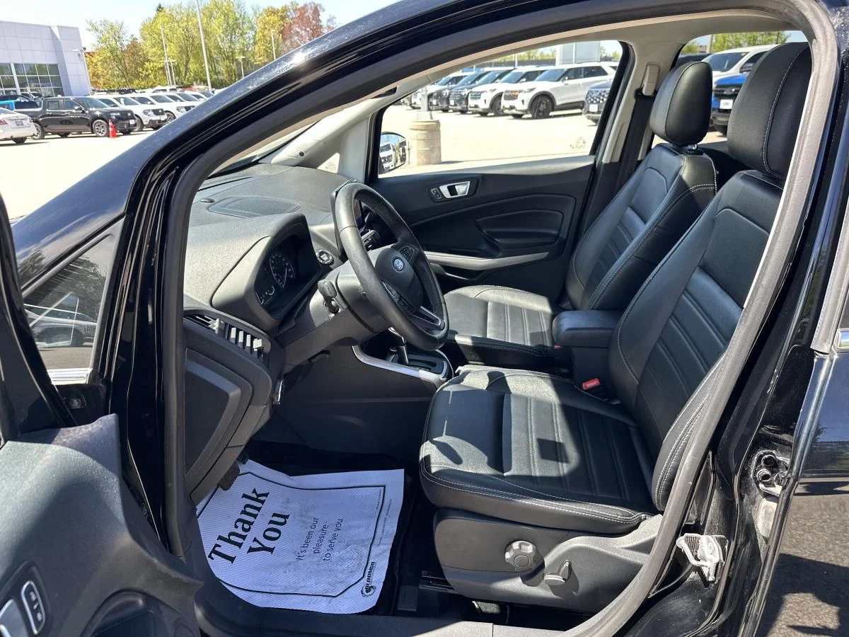 Used 2022 Black Ford Titanium 4wd image 11