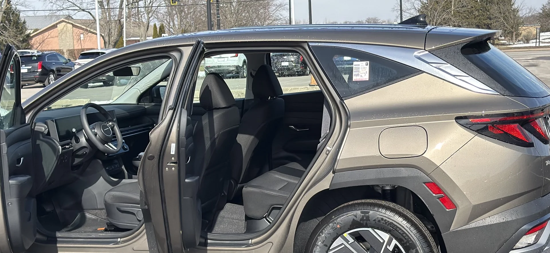 New 2026 Cashmere Bronze Hyundai Blue SE image 10