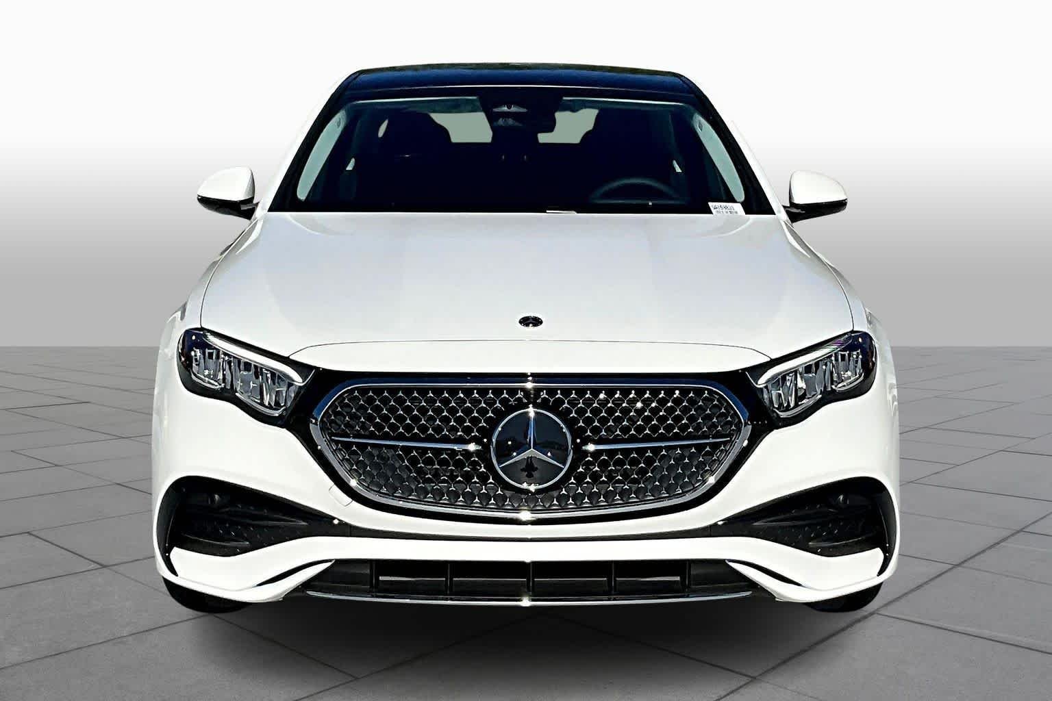 Certified Used 2025 Polar White Mercedes-Benz E 350 image 4