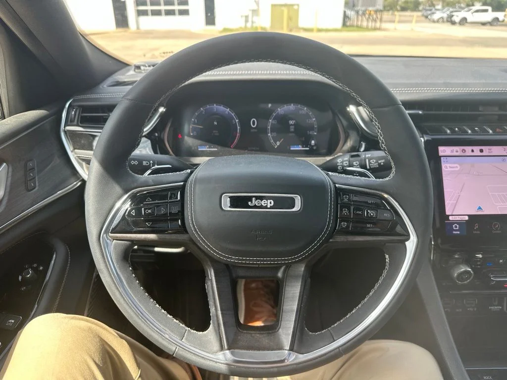 Used 2023 Black Jeep Overland image 10