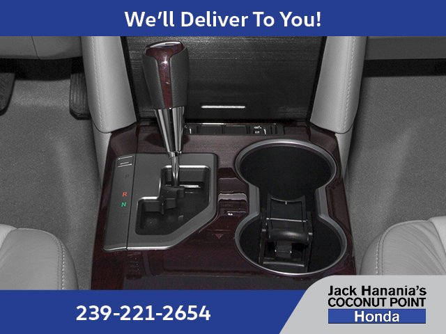 Used 2013 Silver Toyota XLE image 10