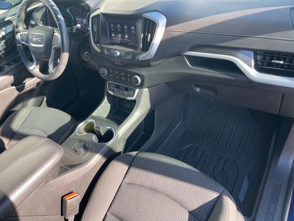 Certified Used 2023 Marine Metallic GMC SLE image 29