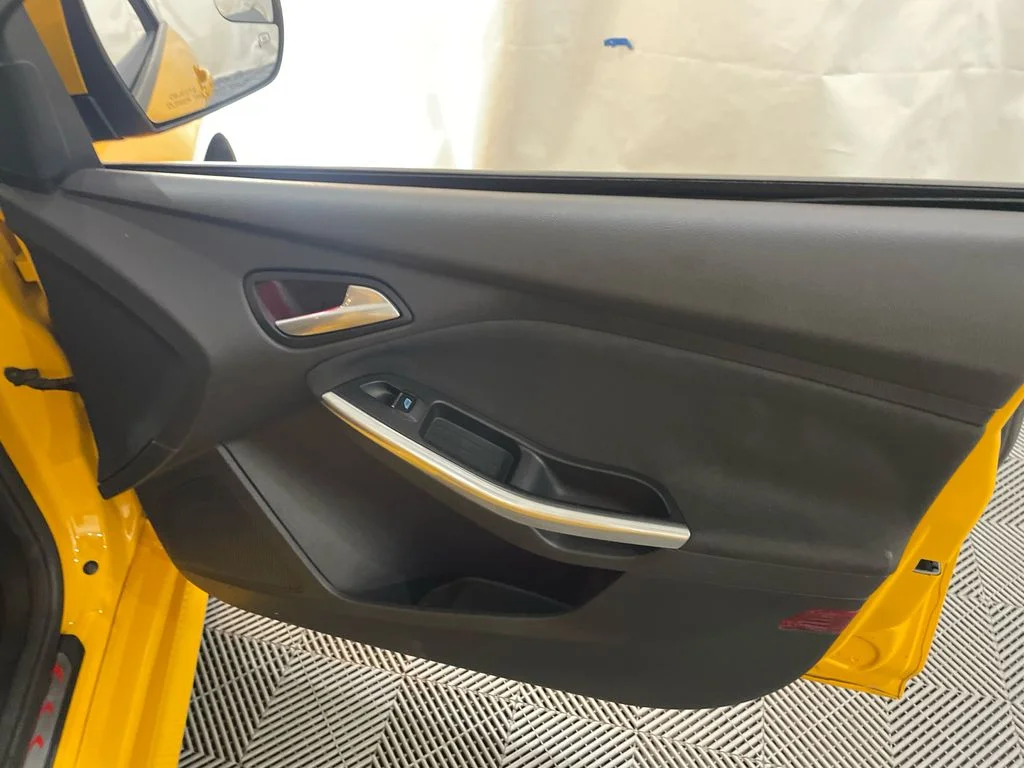 Used 2014 Yellow Ford ST image 24