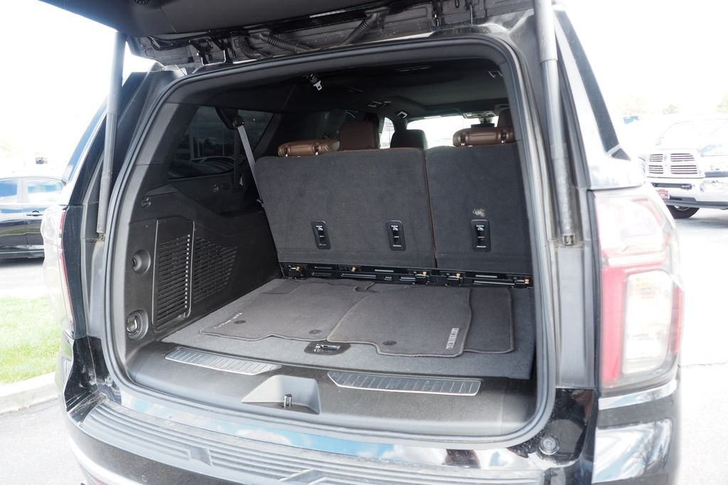 Used 2022 Black Chevrolet High Country image 19