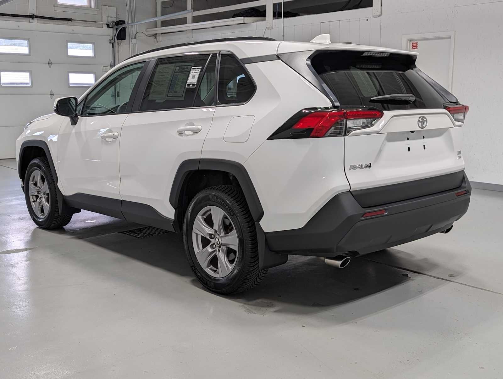 Used 2023 Ice Cap Toyota XLE image 10
