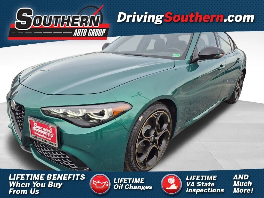 2025 Alfa Romeo Giulia Intensa