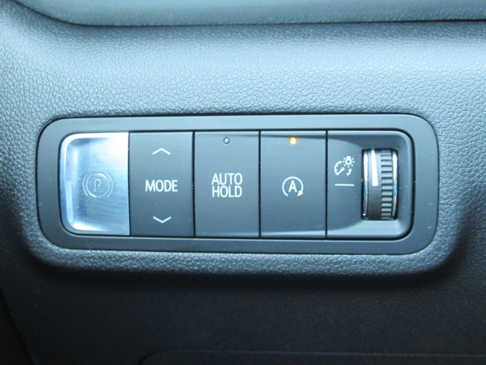 Used 2026 White GMC Elevation image 21