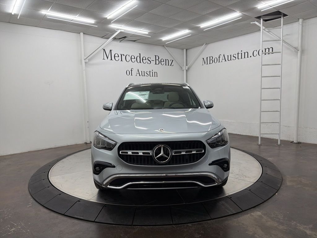 Used 2026 Silver Mercedes-Benz GLA 250 image 2