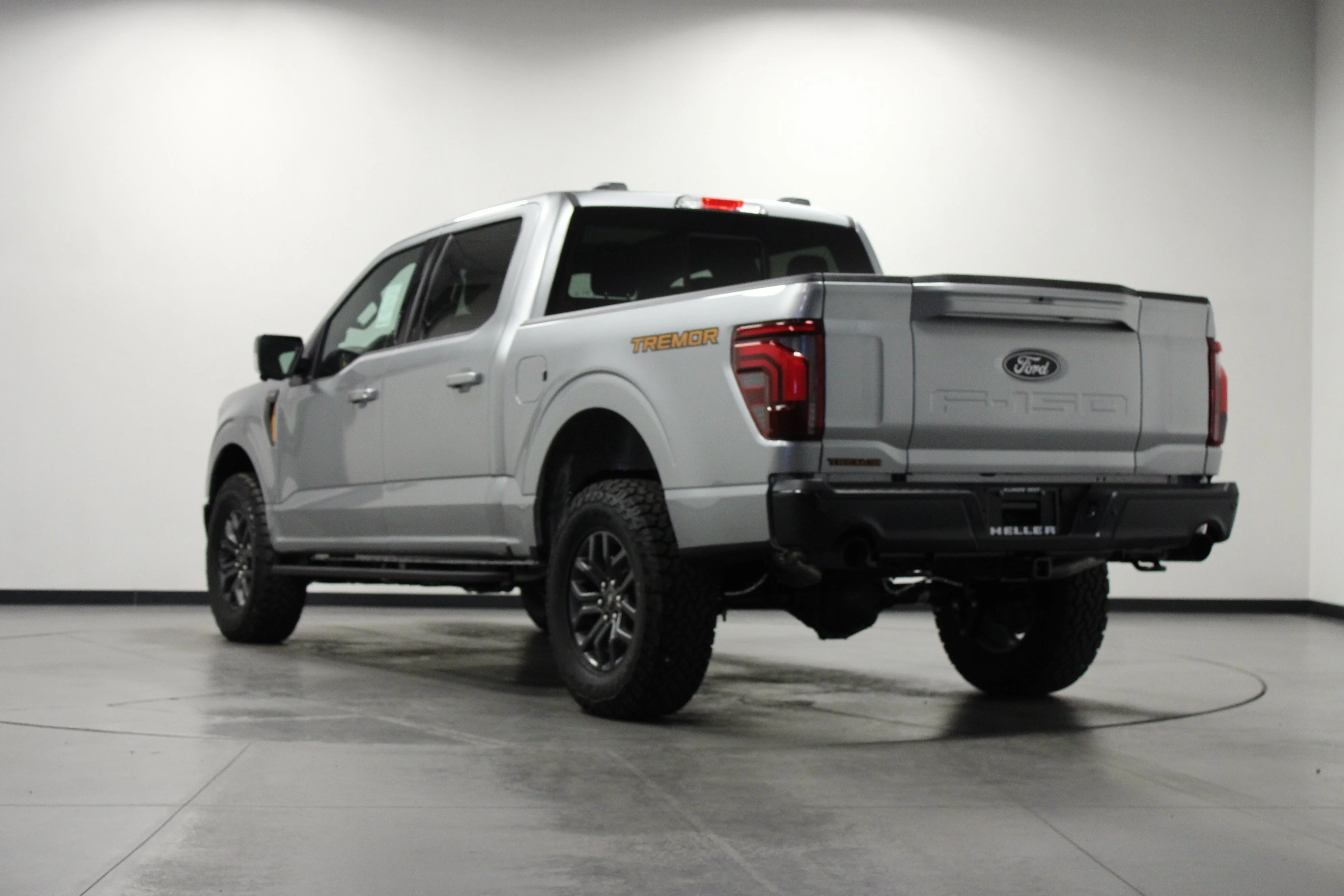 New 2026 Iconic Silver Metallic Ford Tremor® image 6