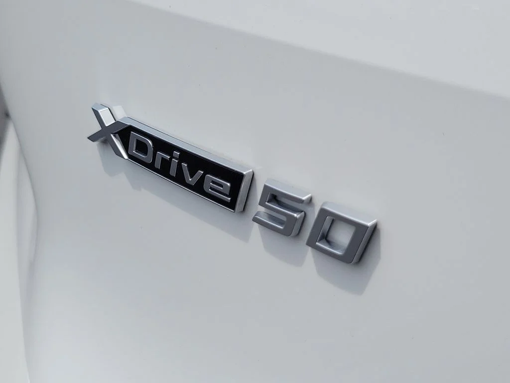 2025 BMW iX 50 - Photo 27