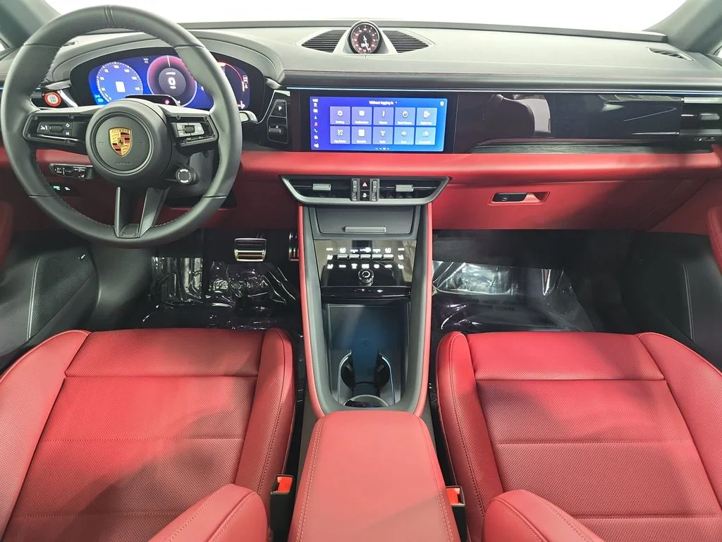 2026 Porsche Macan GTS - Photo 13