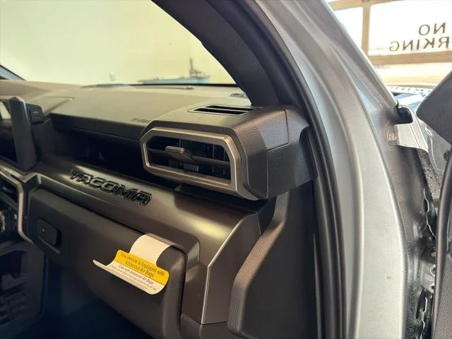 2026 Toyota Tacoma SR5 - Photo 19