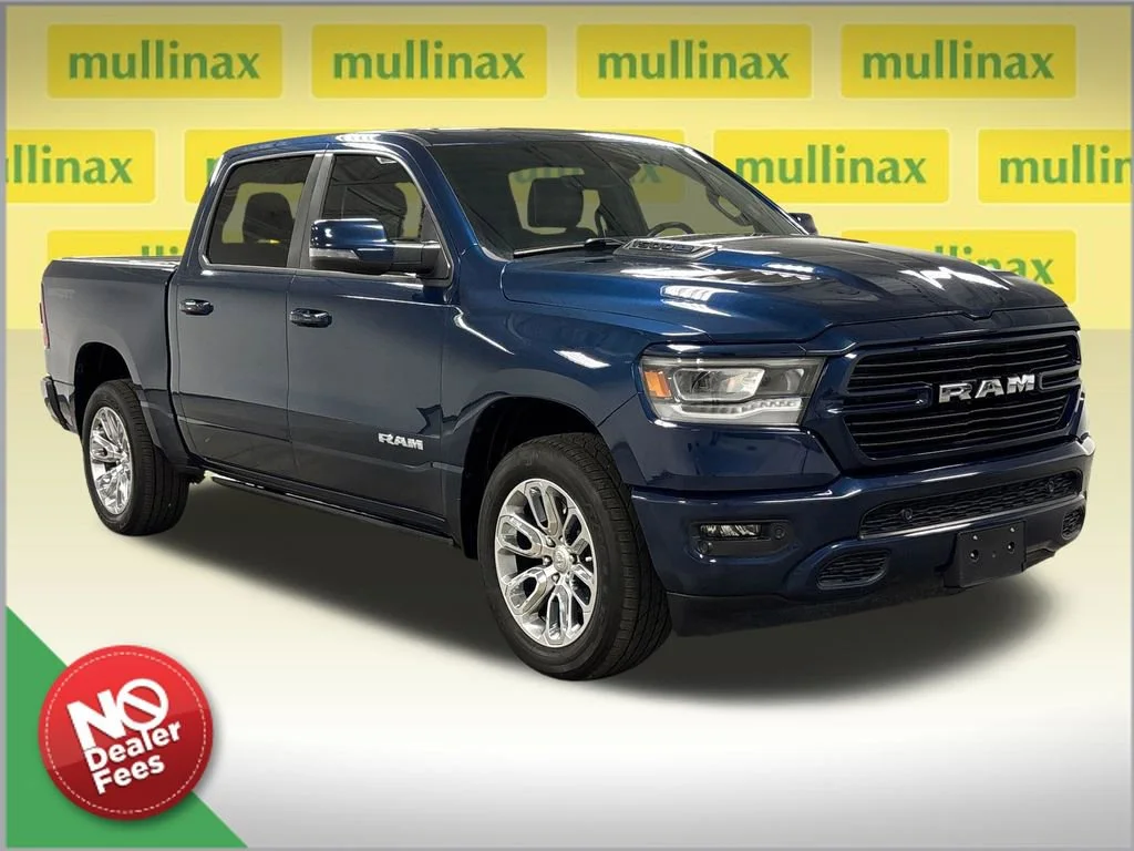 2023 RAM 1500 Laramie 4x4 Crew Cab 5'7's photo