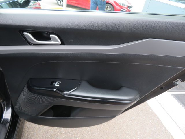 Used 2021 Ebony Black Kia LXS image 13