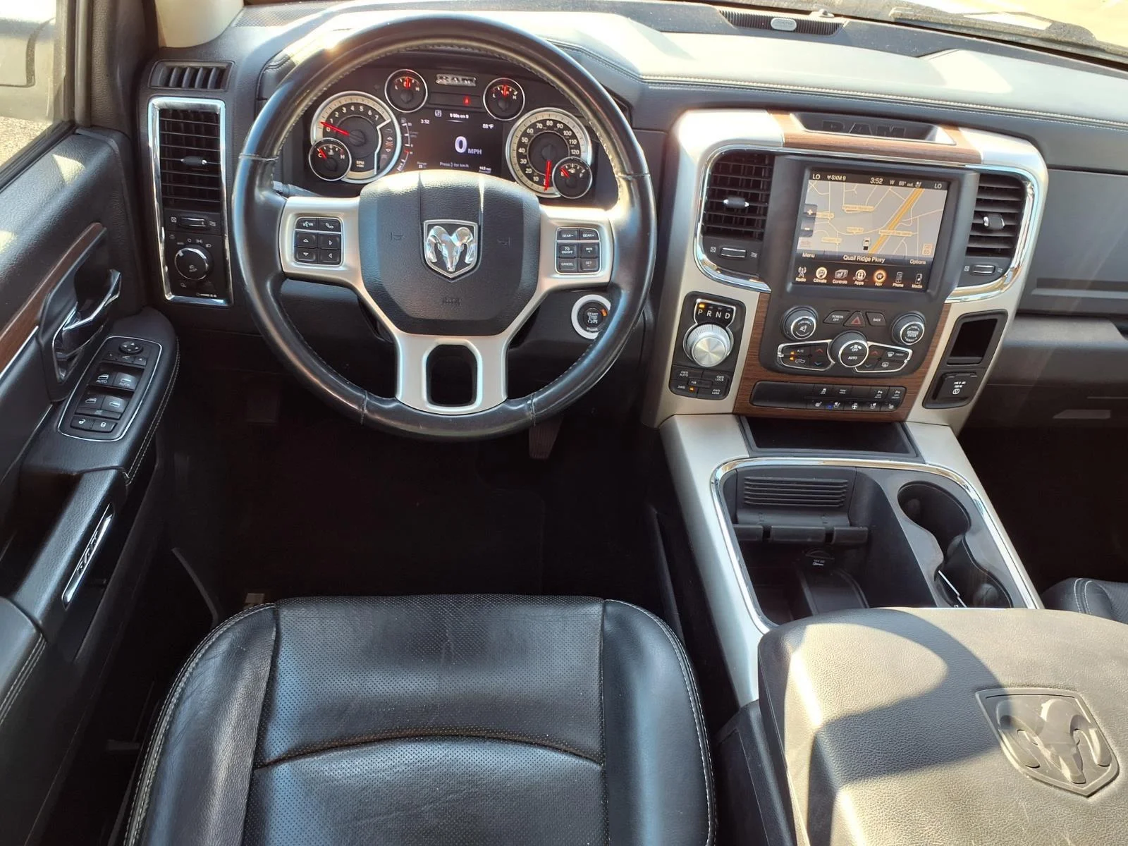 Used 2016 Bright White Clearcoat Ram Laramie image 4