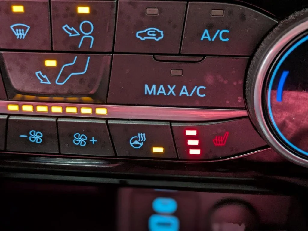 2022 Ford Escape SEL - Photo 9