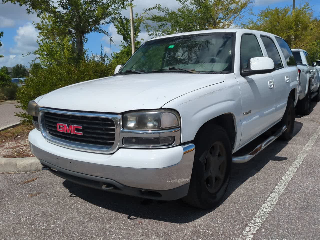 Used 2002 GMC Yukon SLE with VIN 1GKEC13V12R330310 for sale in Wesley Chapel, FL