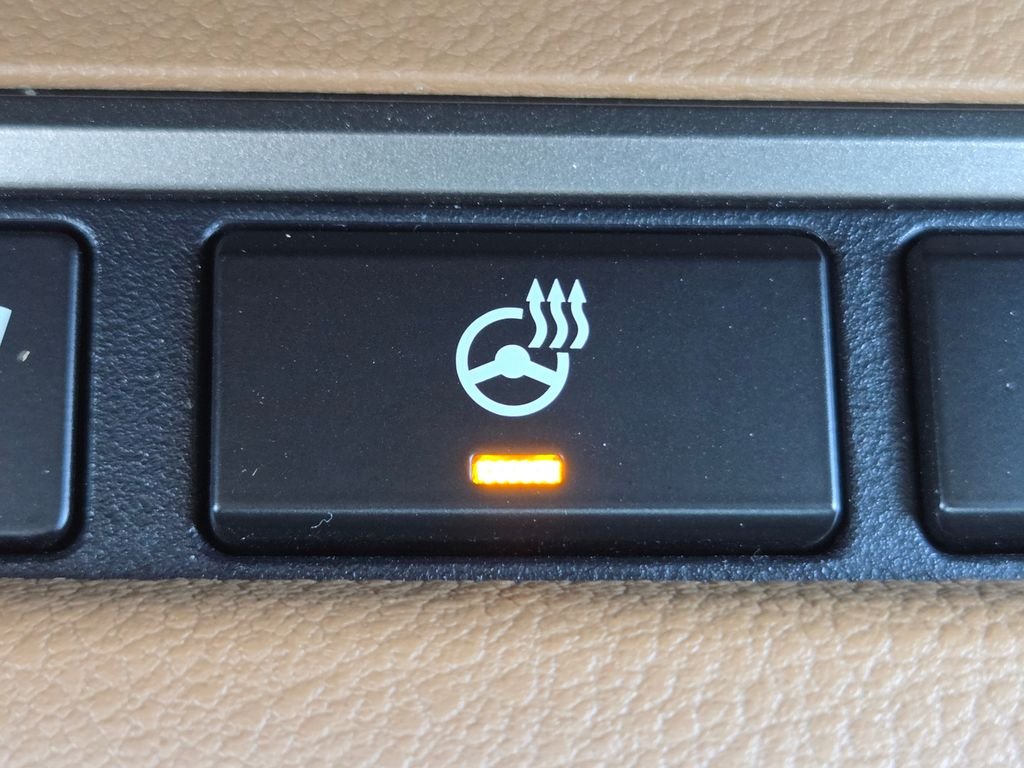 Used 2017 Obsidian Lexus 350 image 6