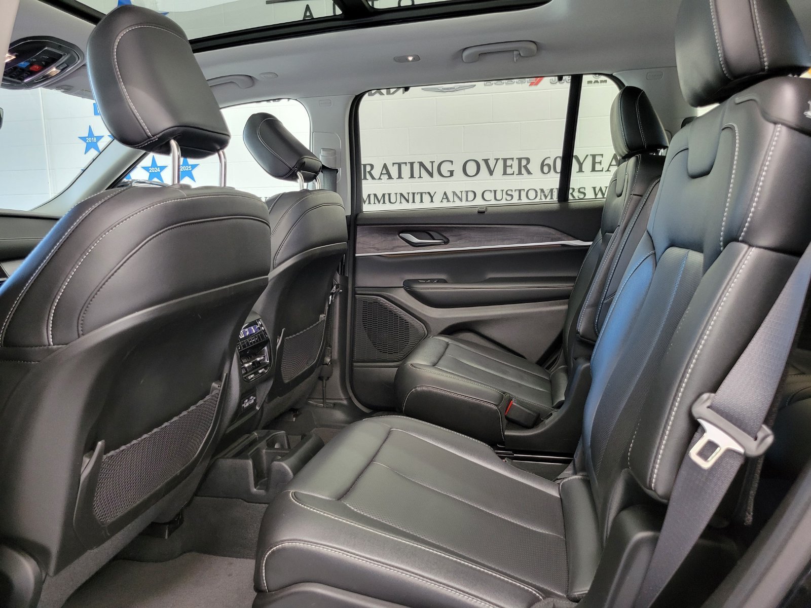 Used 2023 Black Jeep Limited image 26